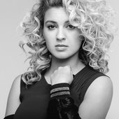 Tori Kelly