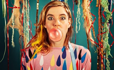 tUnE-yArDs